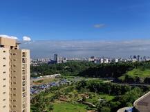 काळे ढग गुडूप... भर पावसाळ्यात मुंबईत चक्क निरभ्र आकाश!