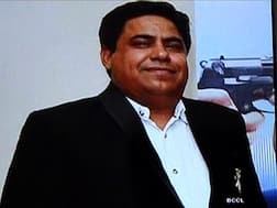 दाऊद इब्राहिमवर हास्य चित्रपट बनवणाऱ्या व्यापाऱ्याची गळफास घेऊन आत्महत्या