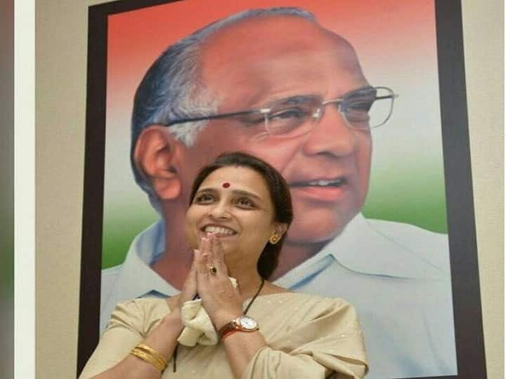 Rashmi puranik Blog on Why Chitra wagh Left NCP चित्रा वाघ राष्ट्रवादी सोडून भाजपमध्ये का गेल्या?