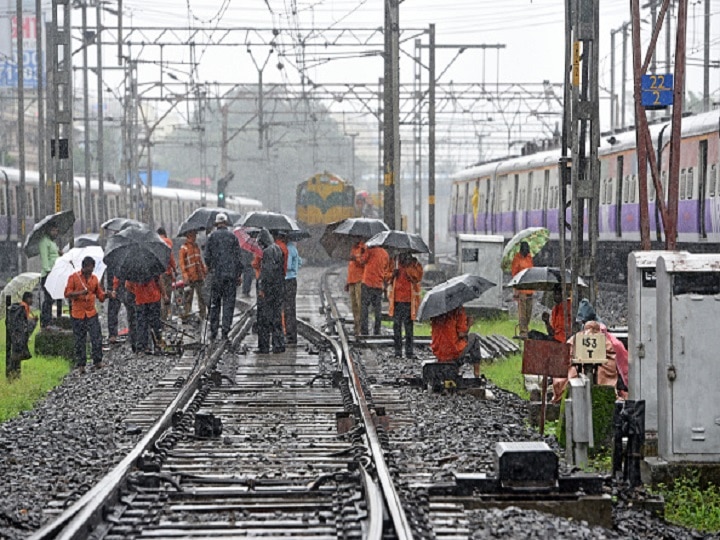 Mumbai megablock on Western Railway, Megablock on Central, Harbor Rail canceled मध्य, हार्बर रेल्वेवरील मेगाब्लॉक रद्द, पश्चिम रेल्वेवरील मेगाब्लॉक कायम
