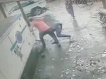 भिवंडीत रुग्णांसह नातेवाईकांची हॉस्पिटलमध्ये तोडफोड; डॉक्टरांना मारहाण, घटना सीसीटीव्हीत कैद