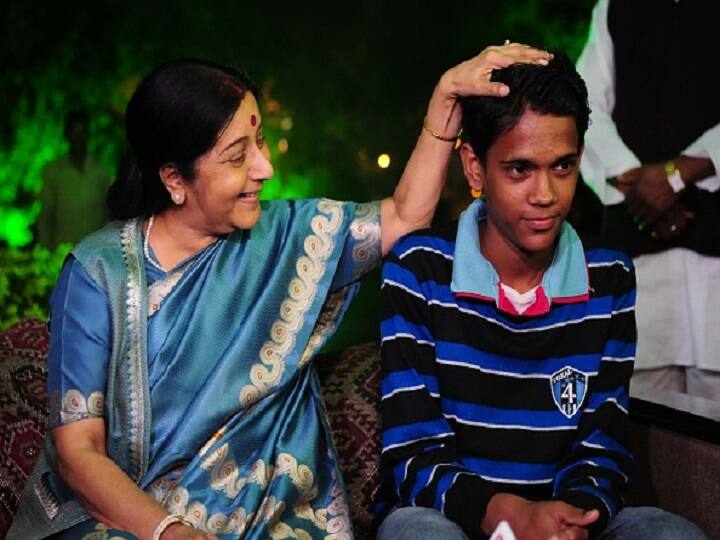  लोकांच्या मदतीसाठी त्या नेहमीच तत्पर असायच्या. त्यांची सेवा आणि योगदान देश कदापी विसरणार नाही
