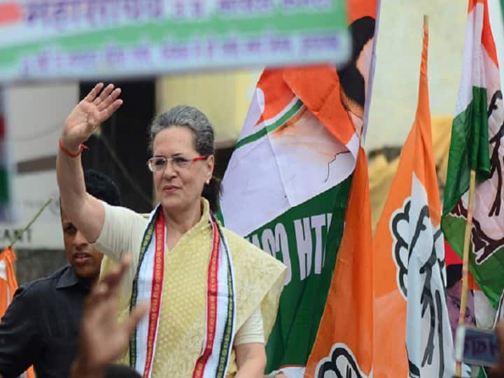 Sonia Gandhi elected as interim Congress president New delhi Congress President | काँग्रेसच्या हंगामी अध्यक्षपदी सोनिया गांधी यांची निवड
