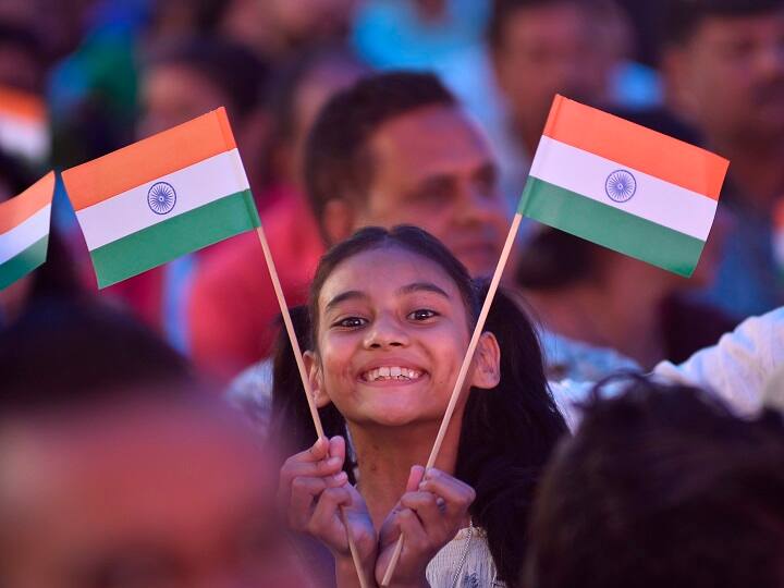 73वा स्वातंत्र्यदिन : यावर्षीही ट्विटरचा मराठीसह 10 भारतीय भाषांमध्ये विशेष हॅशटॅग Global emoji for India Independence Day 2019 - Ashoka Chakra will be hashtag emoji 73वा स्वातंत्र्यदिन : यावर्षीही ट्विटरचा मराठीसह 10 भारतीय भाषांमध्ये विशेष हॅशटॅग