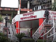 उल्हासनगर महापालिकेत विद्यार्थ्यांच्या रेनकोटमध्ये घोटाळा? पावसाळा अर्धा संपल्यावर टेंडर