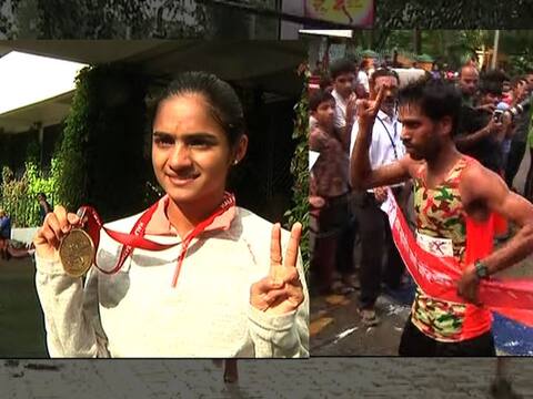 Thane Marathon | ठाणे वर्षा मॅरेथॉनमध्ये पुरुष गटात करण सिंग तर महिला गटात आरती पाटील विजय Thane Marathon | ठाणे वर्षा मॅरेथॉनमध्ये पुरुष गटात करण सिंग तर महिला गटात आरती पाटील विजय