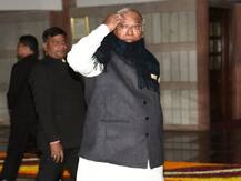 महाराष्ट्र काँग्रेसकडून प्रभारी मल्लिकार्जुन खरगे यांना बदलण्याची मागणी