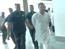 राहुल गांधींसह विरोधकांच्या शिष्टमंडळाला श्रीनगर विमानतळावर रोखलं