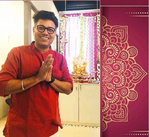 दिग्दर्शक संजय जाधव यांच्या घरी देखील बाप्पाचे आगमन झाले. 