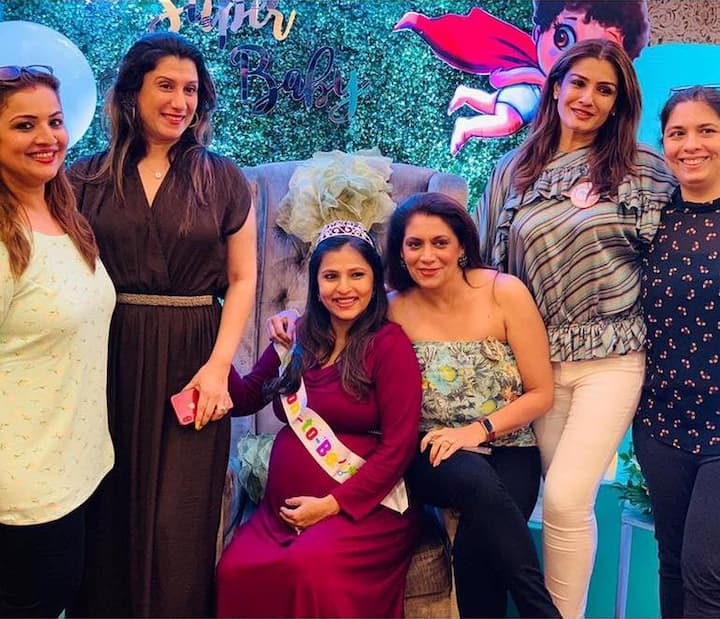 यातील छाया लवकरच आई होणार आहे. त्यामुळे आता आजी होणार असल्याने रवीना अतिशय आनंदी आहे.