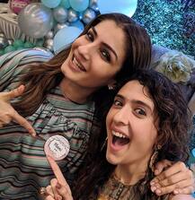 अभिनेत्री रवीना टंडन लवकरच आजी होणार!