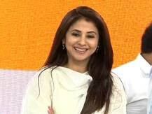 विधानसभेसाठी उर्मिला मातोंडकरांची काँग्रेसला आठवण, उमेदवारांच्या प्रचाराला येण्याचं साकडं