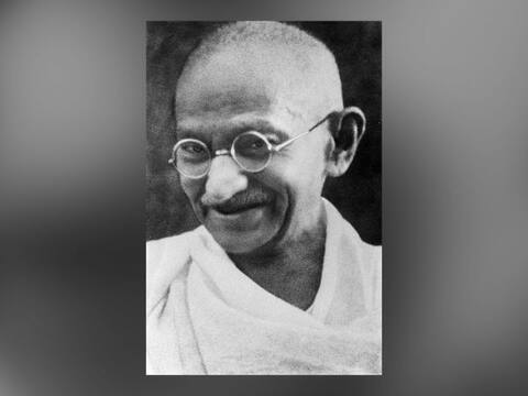 इथे जन्मला महात्मा... इथे जन्मला महात्मा...