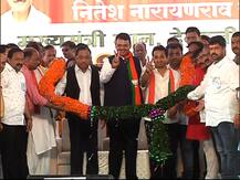 आक्रमकतेसोबत संयमही गरजेचा, कणकवलीतील प्रचार सभेत मुख्यमंत्र्यांचा नितेश राणेंना सल्ला