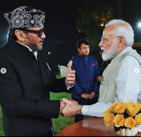 पंतप्रधान नरेंद्र मोदी आणि अभिनेते जॅकी श्रॉफ