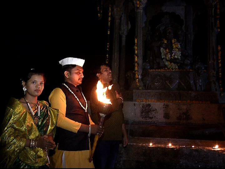  रायगडावर देखील मोठ्या उत्साहात दीपोत्सव साजरा करण्यात आला. 