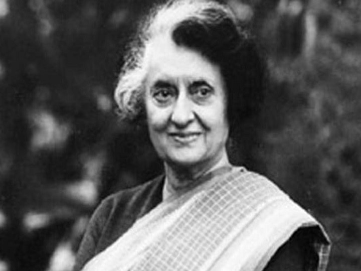 Sonia Gandhi, Manmohan Singh, Rahul Gandhi pays homage to former PM Indira Gandhi on her death anniversary Indira Gandhi | इंदिरा गांधींची 35वी पुण्यतिथी; सोनिया गांधींसह पंतप्रधानांकडून आयर्न लेडीला श्रद्धांजली