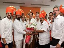 आदित्य ठाकरेंनी प्रस्ताव मांडला, एकनाथ शिंदे शिवसेनेच्या गटनेतेपदी कायम