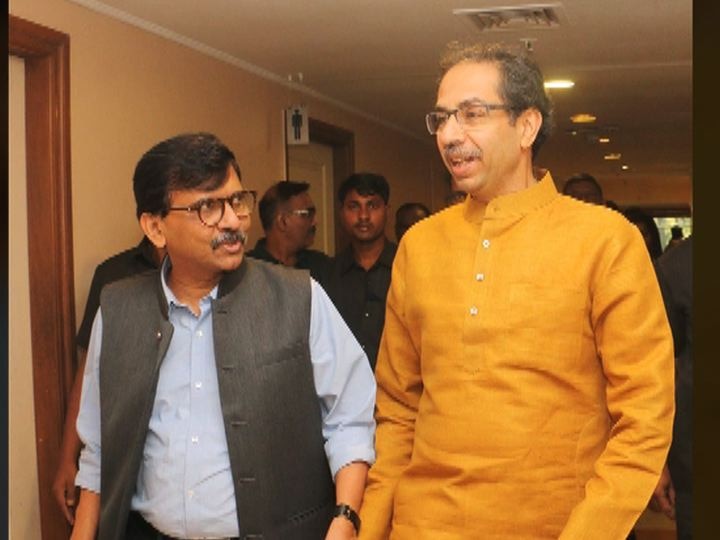 Uddhav Thackeray for Chief minister sanjay raut says उद्धव ठाकरेंनी मुख्यमंत्रीपदाचा प्रस्ताव स्वीकारला; संजय राऊतांची एबीपी माझाला माहिती