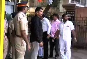 'मातोश्री'वरील शिवसेना आमदारांच्या बैठकीत मोबाईल फोनवर बंदी