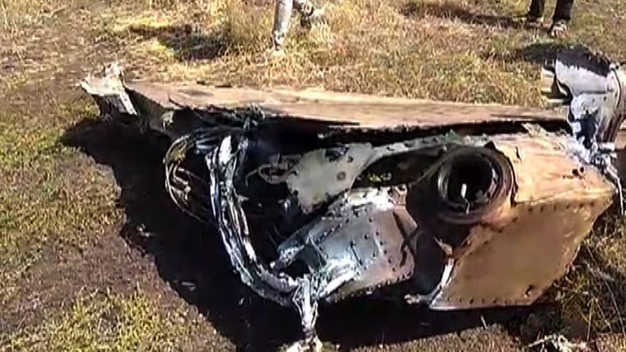 naval fighter jets crash goa pilot rescue गोव्यात नौदलाचं लढाऊ विमान कोसळलं; पायलट सुखरुप