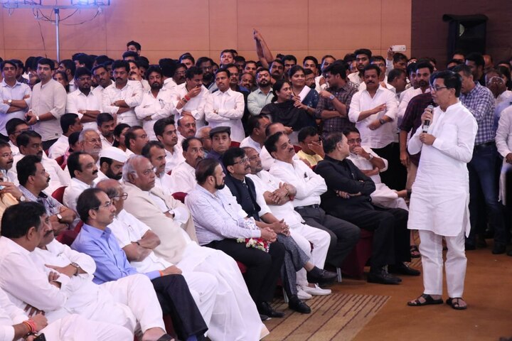 ऐतिहासिक क्षण! महाविकासआगाडीचे सर्व नेते आमदारांसह एकजूटीची शपथ घेण्यासाठी ग्रॅंड हयातमध्ये