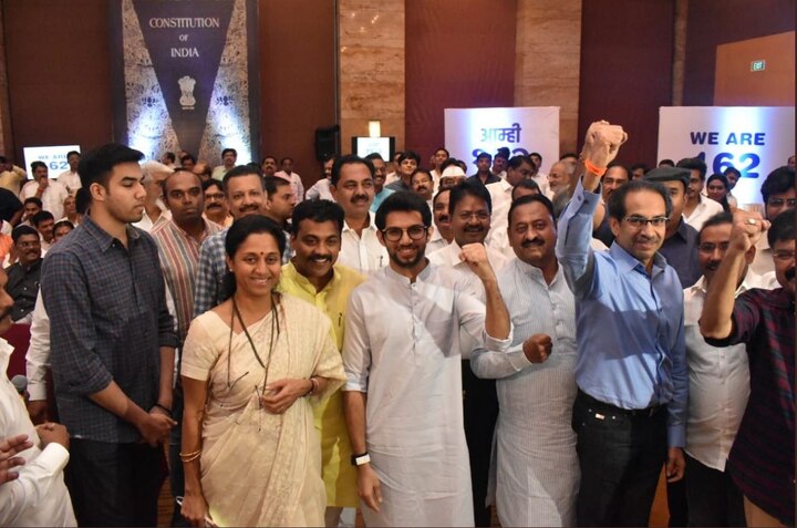 सुप्रिया सुळे शिवसेना नेत्यांसोबत