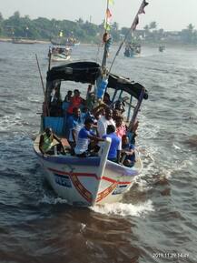 मच्छीमारांचं 85 बोटींसह समुद्रात आगळं-वेगळं आंदोलन