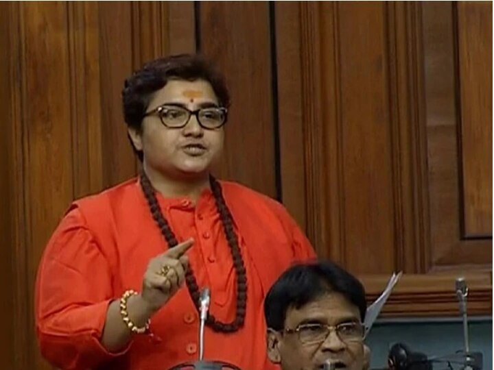MP pragya singh thakur  apologized in parliament loksabha nathuram godse    'त्या' विधानाबद्दल अखेर खासदार साध्वी प्रज्ञा सिंह यांनी माफी मागितली