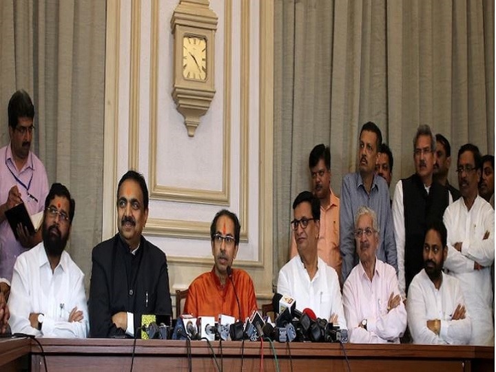 Maharashtra Govt Formation - Uddhav Thackeray govt to face floor test today latest updates नवे मुख्यमंत्री उद्धव ठाकरेंची परीक्षा, विधानसभेत आज बहुमत चाचणी