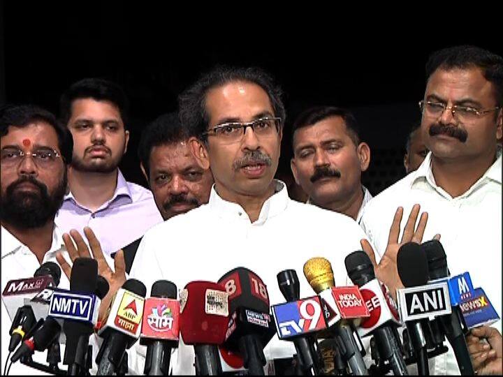 ठाकरे सरकारकडून आरे आंदोलनातील गुन्हे मागे घेण्याचे आदेश cm uddhav thackeray order to withdraw all cases in aarey agitation ठाकरे सरकारकडून आरे आंदोलनातील गुन्हे मागे घेण्याचे आदेश