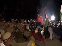 महिला सुरक्षेच्या मुद्द्यावर दिल्लीत तरुणाई आक्रमक, राजघाट ते इंडिया गेटपर्यंत कँडल मार्च