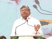 राग माणसावर काढा, पक्षावर नको, चंद्रकांत पाटलांकडून खडसे-पंकजांची समजूत काढण्याचा प्रयत्न