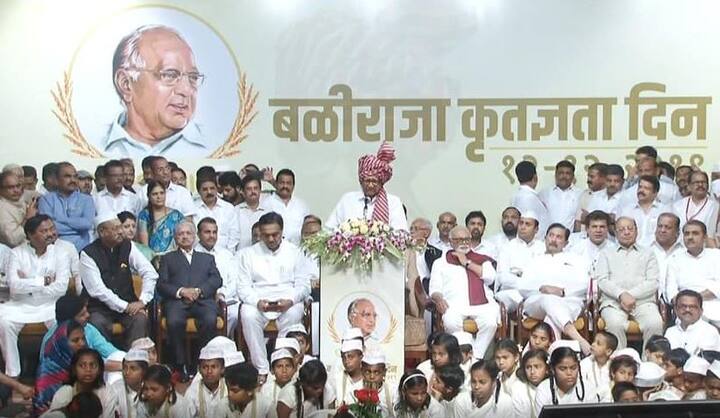  वयाची आठ दशके पार करत असताना शरद पवार आजही तेवढेच उत्साही आहेत. त्यांची अविरत काम करण्याची ऊर्जा सर्वांना कायमच प्रेरणा देते. आजही एखाद्या तरुणाला लाजवेल अशा प्रकारचा त्यांचा कामाचा धडाका आहे. कृषीमंत्री म्हणून काम करताना त्यांनी अनेक महत्वपूर्ण निर्णय घेतलेत.