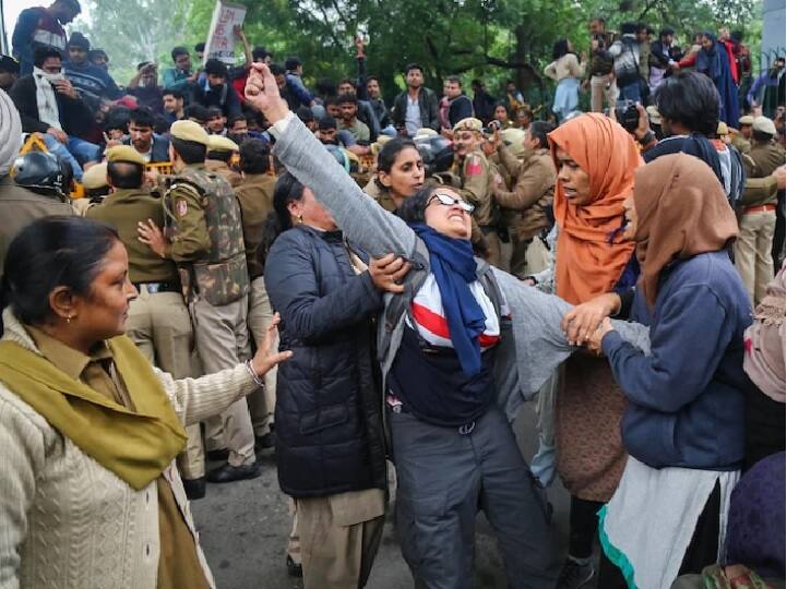 CAA Protests : आजही राज्यात ठिकठिकाणी आंदोलन CAA and NRC Protests against will continue on friday in delhi and other parts of country CAA Protests : आजही राज्यात ठिकठिकाणी आंदोलन