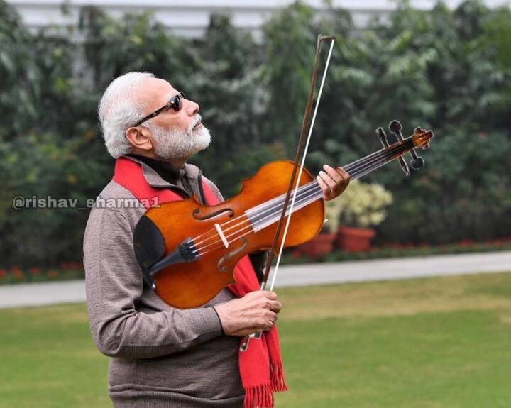 तर दुसऱ्या फोटाेत त्यांच्या हातात चक्क गिटार दिसलं