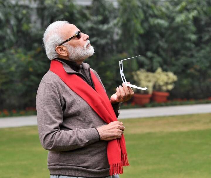 पंतप्रधान मोदी आपल्या लूकमुळे कायम चर्चेत राहतात. कधी जाकेटमुळे तर कधी सुटाबुटामुळे.