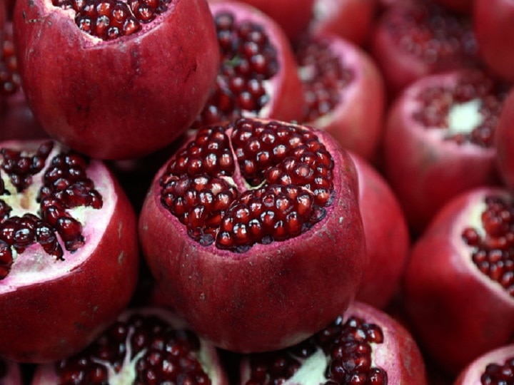 Health Tips Know the Health benefits of pomegranate juice डाळिंबाचे आरोग्यदायी फायदे; 'हे' आजारही पळतील दूर