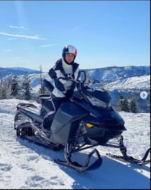 निकसोबत व्हेकेशन एन्जॉय करताना दिसली प्रियांका चोप्रा, पाहा खास फोटो