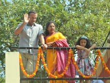 आयर्लंडचे पंतप्रधान लिओ वराडकर कोकणातील आपल्या मूळ गावी; मालवणी जेवणावर मारला ताव