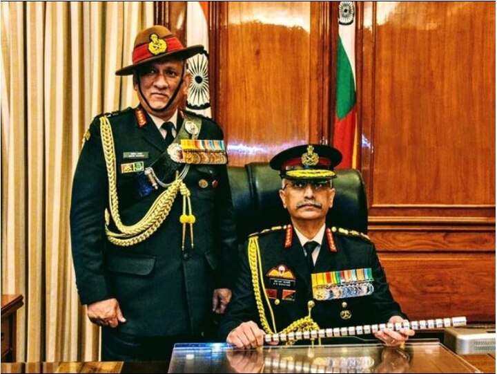 general manoj mukund naravane takes charge as the 28th chief of army staff succeeding general bipin rawat updates मराठमोळे लेफ्टनंट जनरल मनोज मुकुंद नरवणे यांनी लष्करप्रमुख म्हणून सूत्रं स्वीकारली