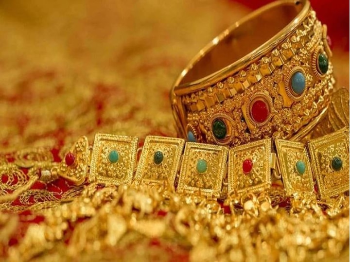 Gold-Silver Rates: Good news for gold buyers, lower prices, know what is the rates? Gold-Silver Rates: ਸੋਨਾ ਖਰੀਦਣ ਵਾਲਿਆਂ ਲਈ ਚੰਗੀ ਖ਼ਬਰ, ਘੱਟ ਹੋਈਆਂ ਕੀਮਤਾਂ 