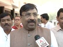 भविष्यात काहीही घडू शकतं, ठाकरे-फडणवीस भेटीवर मुनगंटीवार यांची प्रतिक्रिया