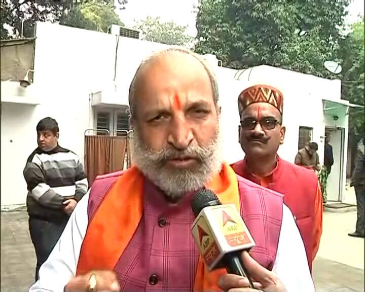 I didn't make a mistake by comparing Modi with Shivaji Maharaj, says Jaibhagwan Goyal शिवाजी महाराजांसोबत मोदींची तुलना करुन चूक केली नाही, पुस्तकावर जयभगवान गोयल ठाम