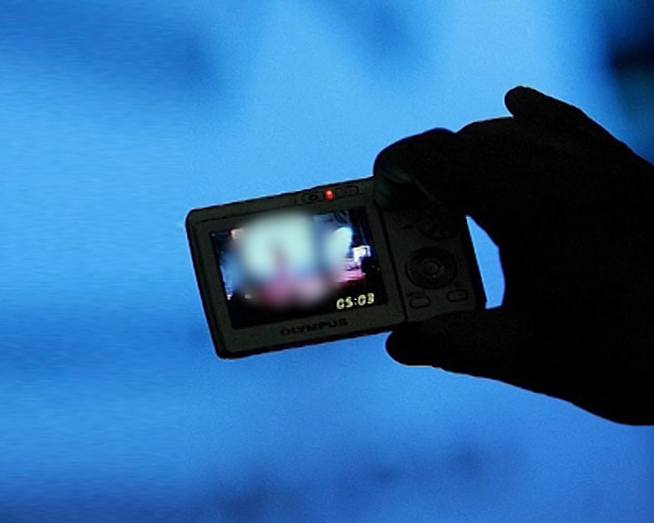 FIR lodged regarding child pornography videos in Parli and Gevrai बीडमध्ये चाईल्ड पॉर्नोग्राफीचा प्रकार उघड; परळी, गेवराईत गुन्हे दाखल
