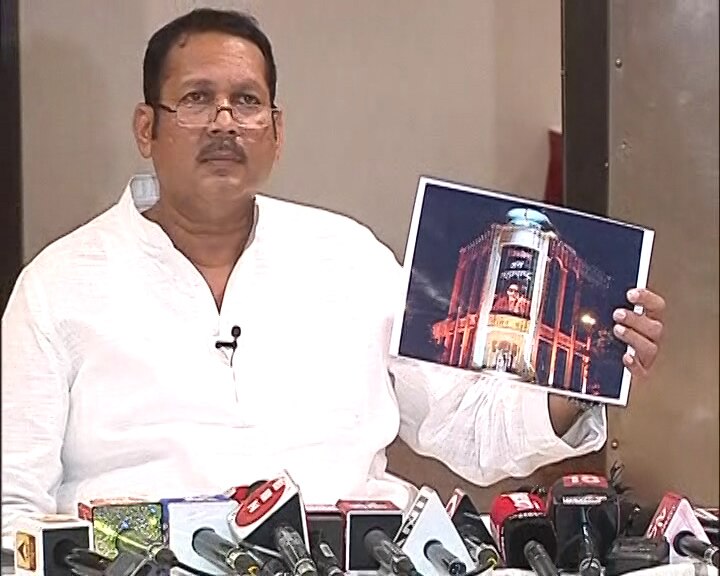 Udayanraje Bhosale slams Shiv Sena, demands to change its name to Thackeray Sena शिवसेना हे नाव का वापरता? ठाकरे सेना करा : उदयनराजे भोसले