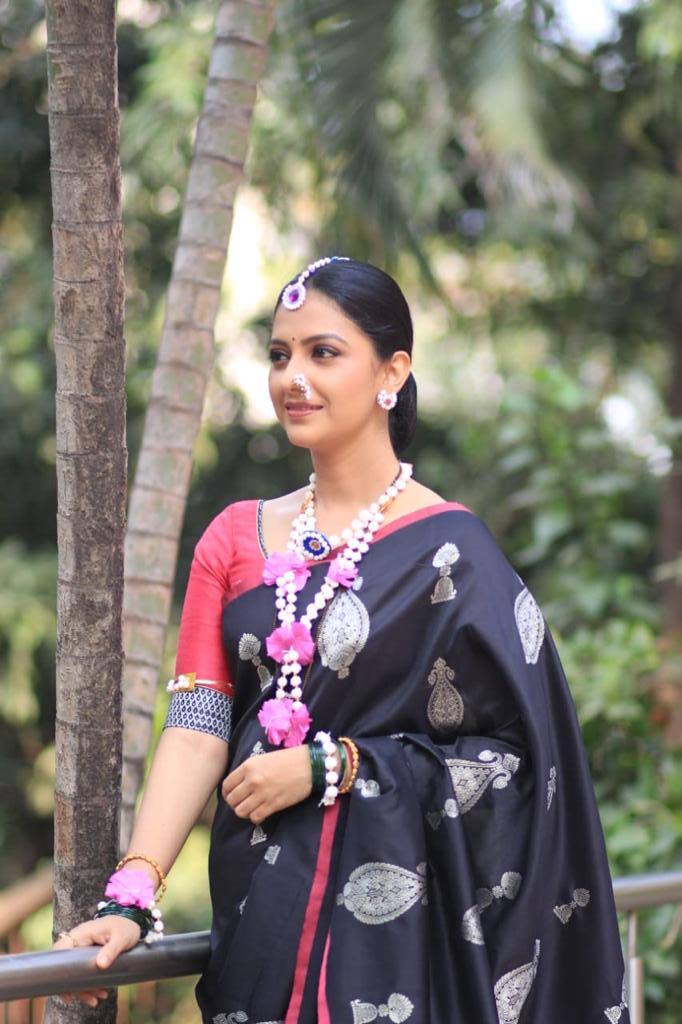 'होणार सून मी या घरची' मालिकेतील जान्हवी प्रमाणेच तेजश्रीने साकारलेली 'अग्गंबाई सासूबाई' मालिकेतील शुभ्रानेही प्रेक्षकांच्या मनात जागा निर्माण केली. 