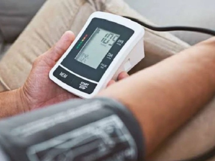 Health Tips Home remedies for blood pressure Health Tips : ब्लड प्रेशरची समस्या दूर करण्यासाठी 'हे' उपाय करतील मदत