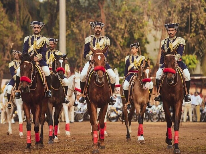 Mumbai police force horse unit gallops will run in after 88 years Republic Day 2020 | 88 वर्षांनी आज मुंबई पोलीसांचे अश्वदल दिसणार, मुंबईतील परेडमध्ये सामील होणार