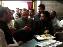 शिवभोजन थाळी अखेर ग्राहकांसाठी उपलब्ध, प्रजासत्ताक दिनी शुभारंभ!